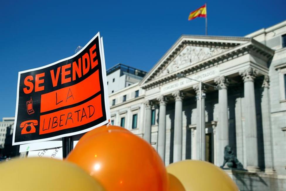 La concertada se manifiesta con vehículos contra la Ley Celaá en más de 30 provincias españolas