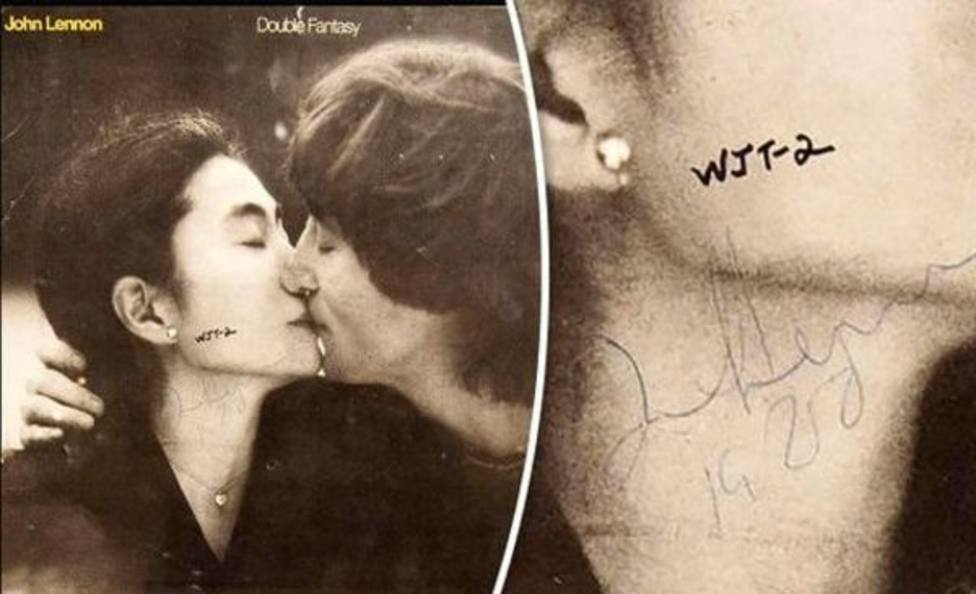 El disco que John Lennon firmó a su asesino sale de nuevo a subasta