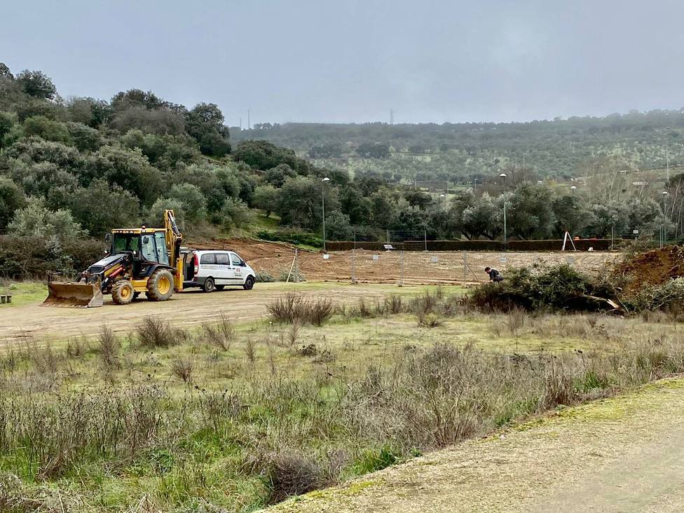 Comienza la construcción de las pistas polideportivas de Montesol