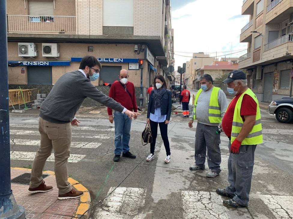 Águilas mejora la accesibilidad y realiza reparaciones en varias calles del municipio