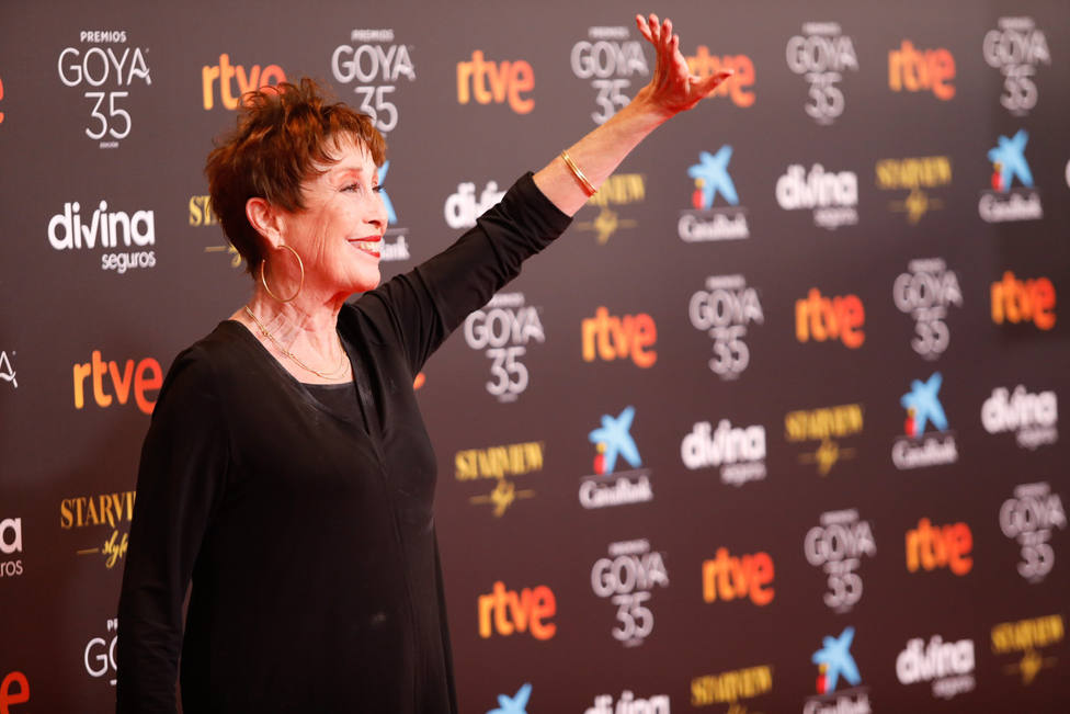 El homenaje a Verónica Forqué en la alfombra roja de los Premios Goya: Eterna