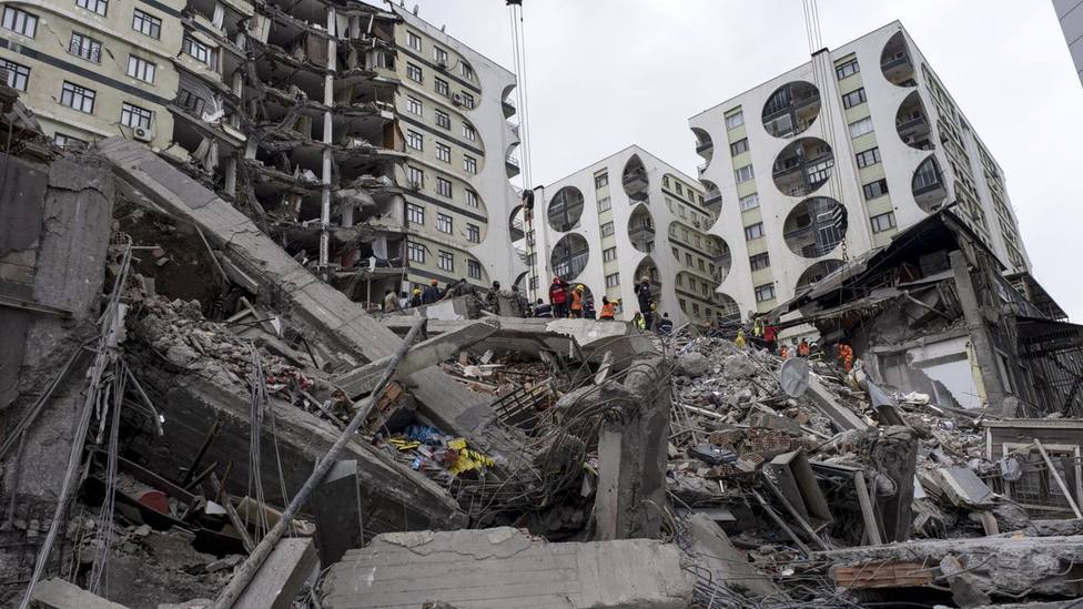 Edificios colapsados en Turquía tras el terremoto