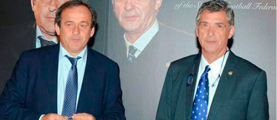 Michel Platini junto a Ángel María Villar (FOTO: RFEF)