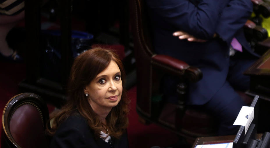 La expresidenta de Argentina, Cristina Fernandez de Kirchner, en su escaño del Senado de Buenos Aires