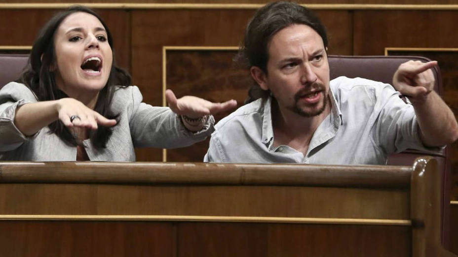 Iglesias y Montero preguntarán a las bases de Podemos si deben dimitir