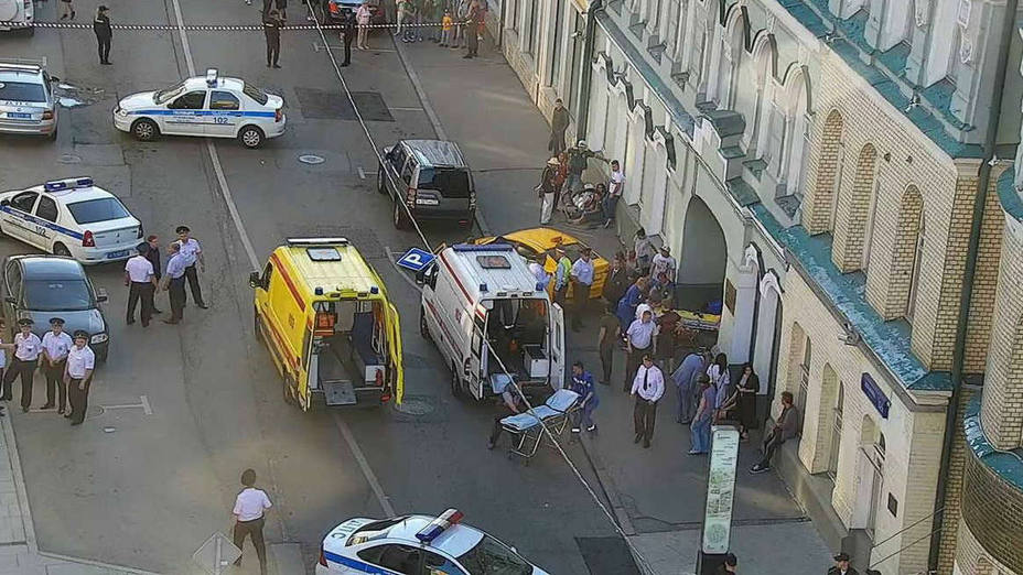 Un taxista atropella a una multitud de personas en Moscú