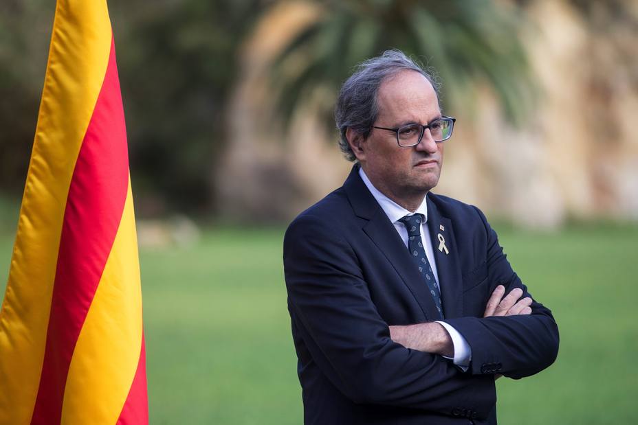 El presidente de la Generalitat, Quim Torra ante el monumento al expresidente catalán Lluís Companys en el cas