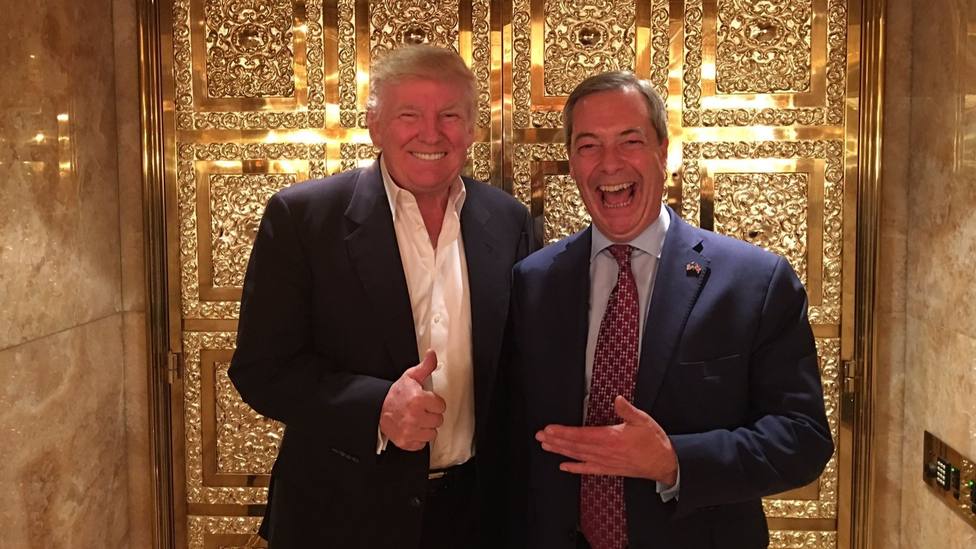Farage y Trump en uno de los ascensores de la Torre Trump