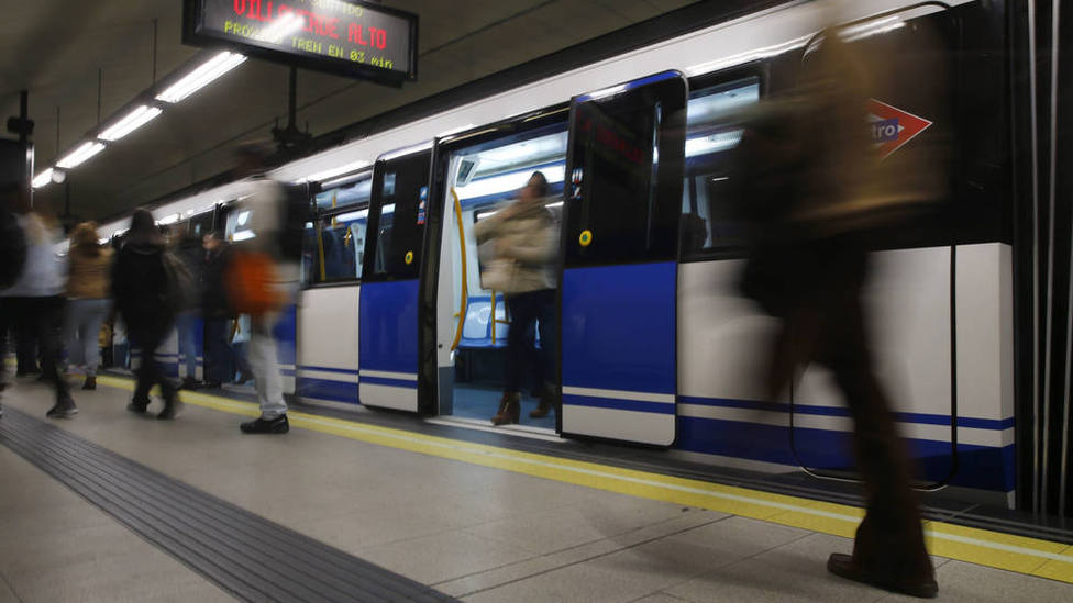 Los puntos a favor y en contra de abrir el Metro de Madrid 24 horas