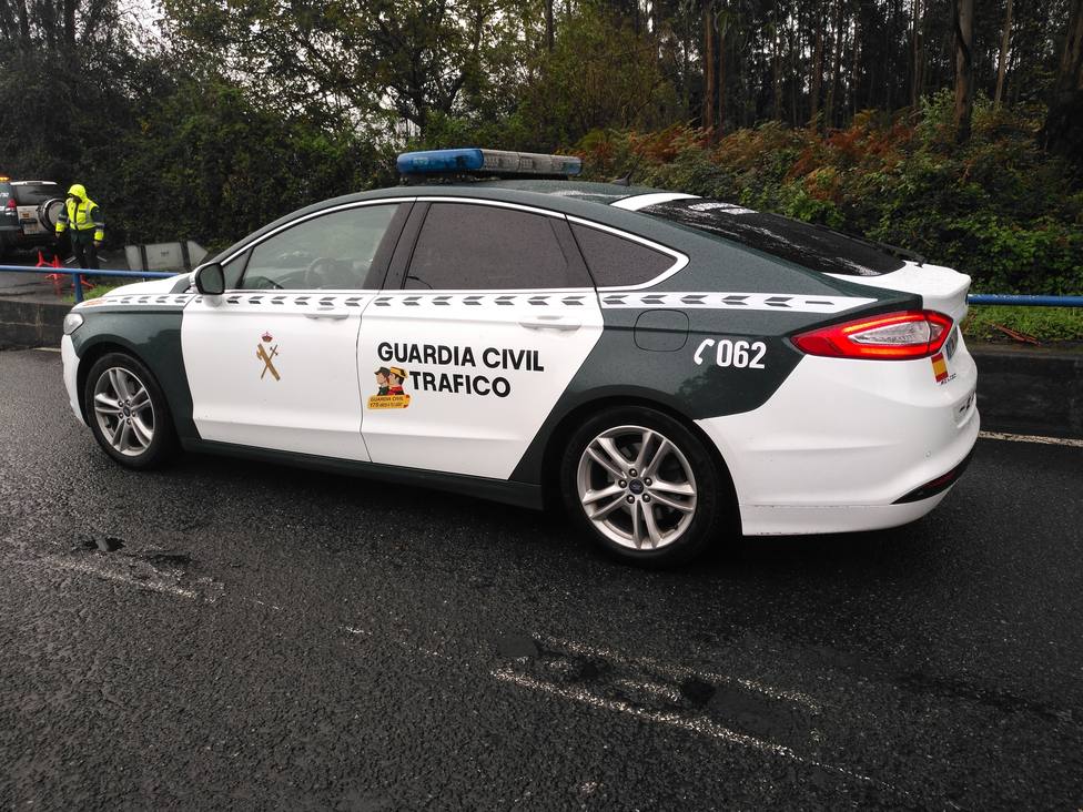 Foto de archivo de un vehículo de la Guardia Civil de Tráfico de Ferrol