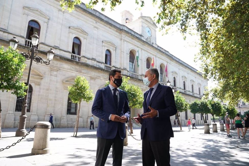Sevilla.-Moreno hace pÃºblico un paseo con JosÃ© Luis Sanz por el centro como apoyo a su candidatura a alcalde de Sevilla