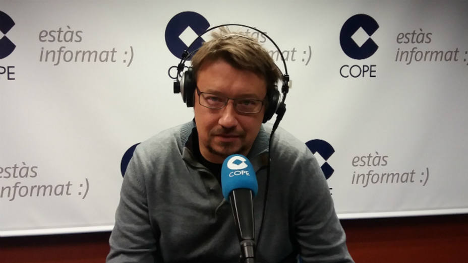 Xavier Domènech, portavoz de En Comú Podem en el Congreso, en el estudio de COPE Barcelona.
