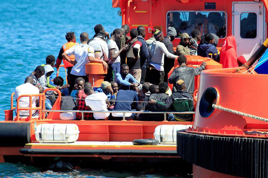 Rescatados 90 inmigrantes y 3 cadáveres en aguas del Mar de Alborán