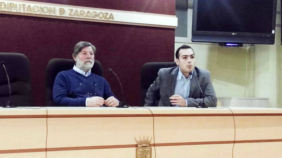 Juan Sánchez Fabrés y Antonio Solís durante el coloquio en el coso de La Misericordia