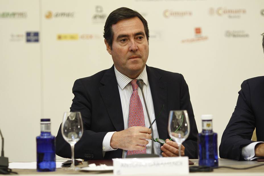 (AMP) Garamendi será elegido mañana nuevo presidente de la CEOE en sustitución de Juan Rosell