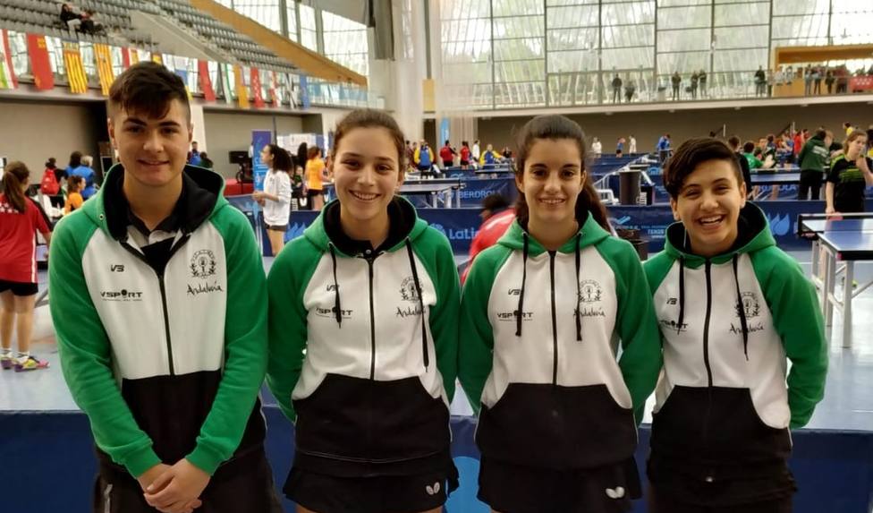 Cuatro jugadores del Tecnigen Linares han participado en el Campeonato de España de Tenis de Mesa
