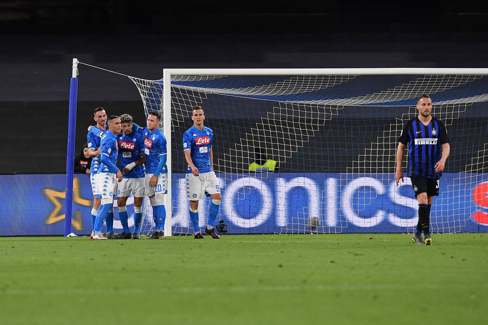 (Crónica) La derrota del Inter en San Paolo aviva la lucha por entrar en Champions