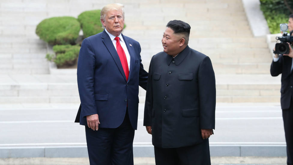 Donald Trump y Kim Jong-un en la frontera de las dos Coreas