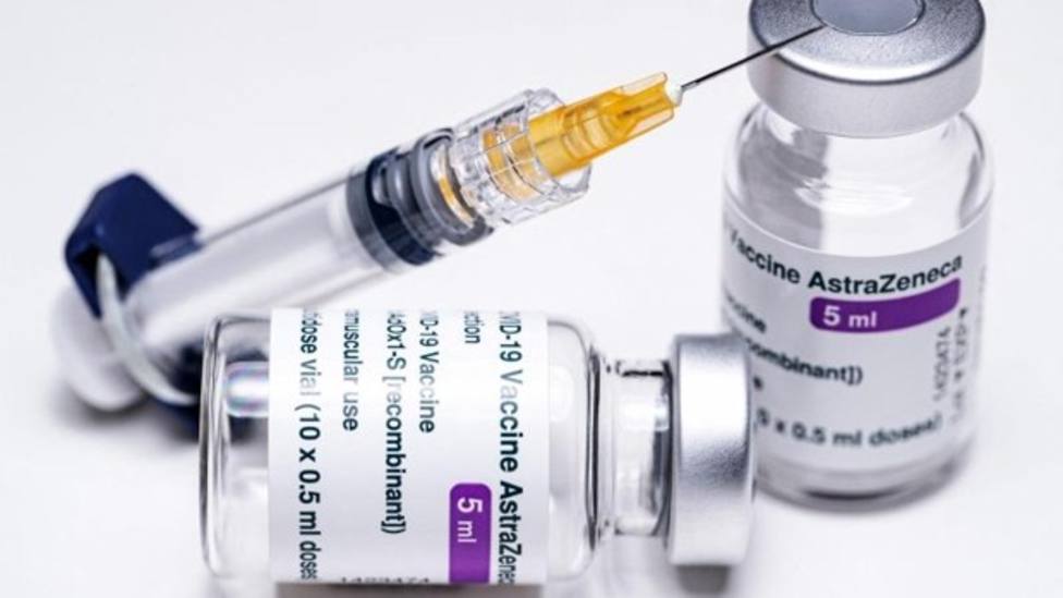 Farmacovigilancia advierte de que el ritmo de vacunación en España es muy lento