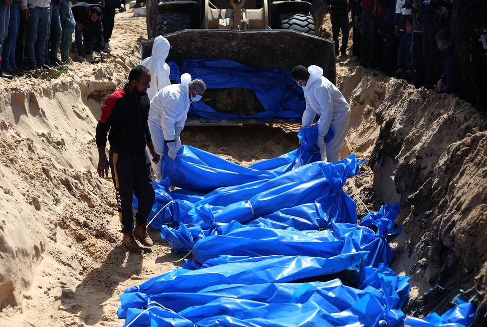 La ONU pide una investigación creíble e independiente sobre las fosas comunes descubiertas en Gaza