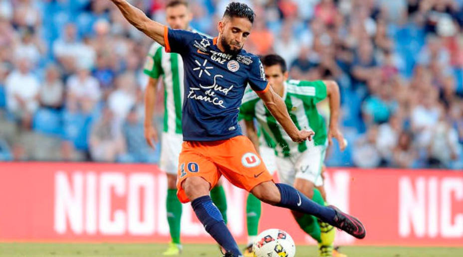 Ryad Boudebouz, durante un partido frente al Betis