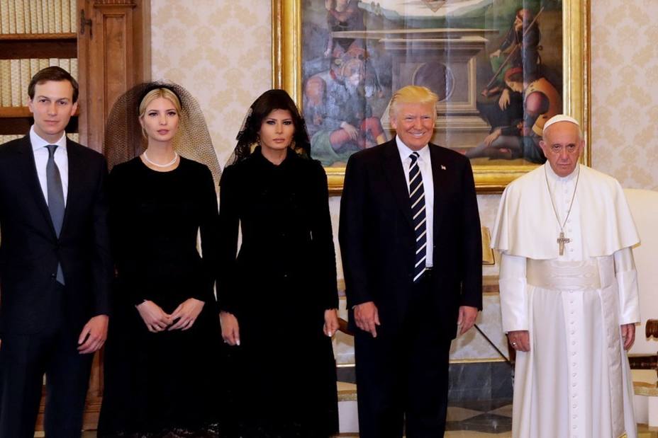 El Papa Francisco recibe a la familia Trump en el Vaticano