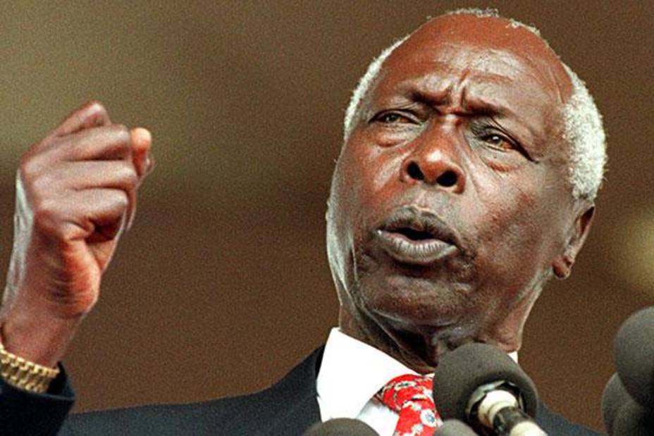 Un carpintero exige una suma millonaria a Kenia por un sillón presidencial impagado