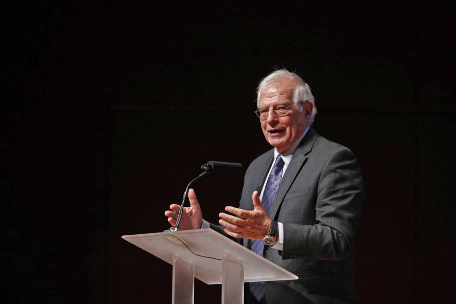 Torrent cree que Borrell debe dimitir antes de censurar al ministro de Defensa belga