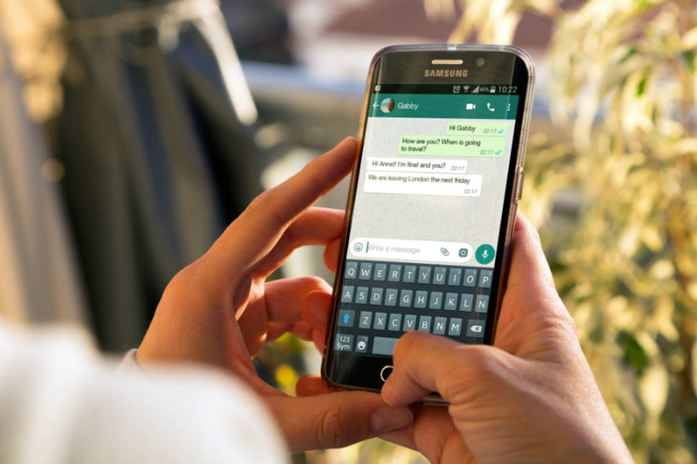Los mensajes virales de WhatsApp se reducen un 70% con el límite de reenvíos