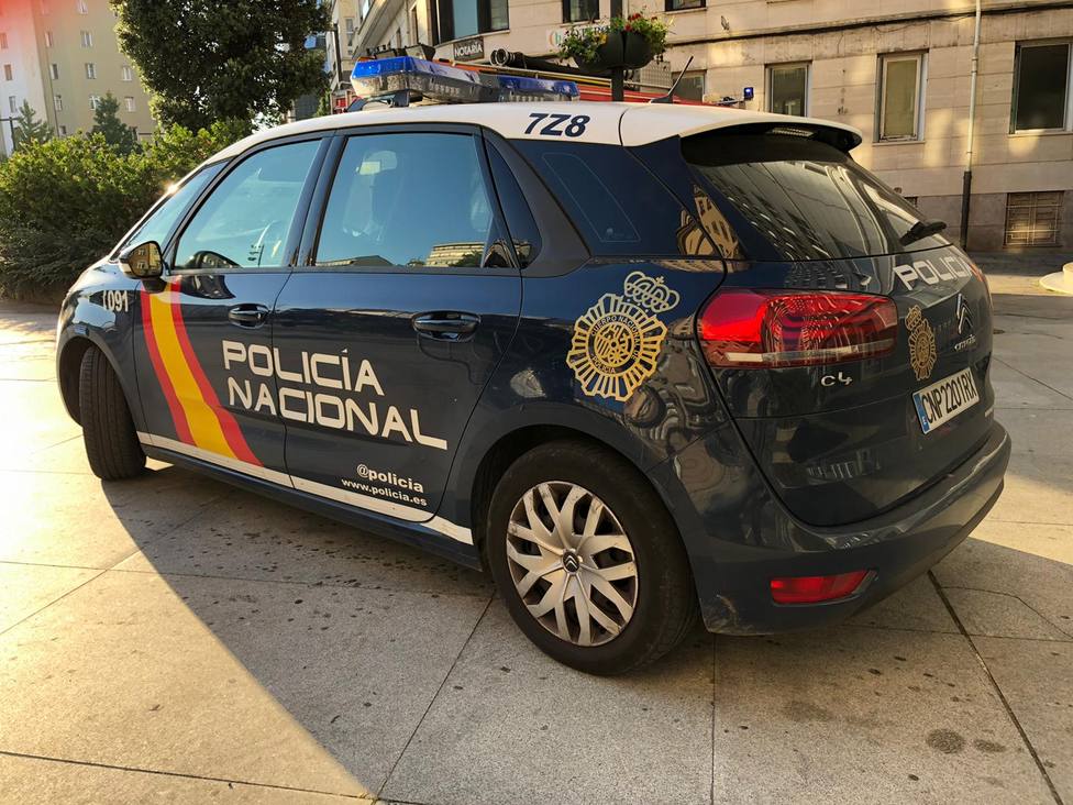 Foto de archivo de un vehículo de la Policía Nacional en Ferrol