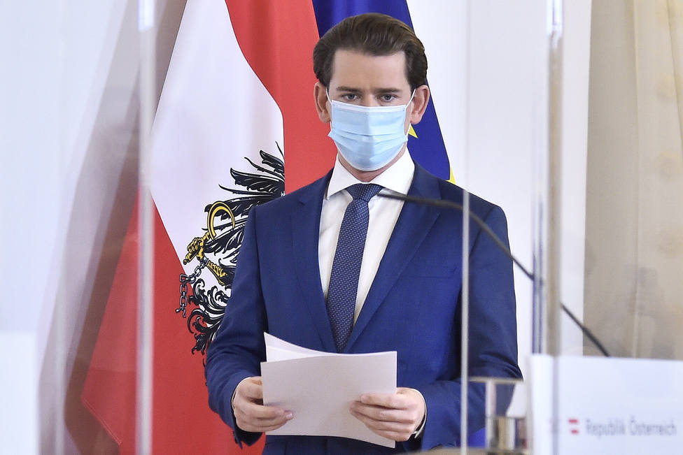 Austria impone cuatro semanas de cierre de actividades no esenciales para frenar la covid-19