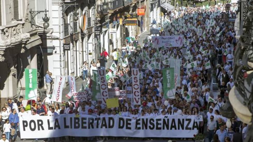 Manifestación en Valencia por la libertad de enseñanza