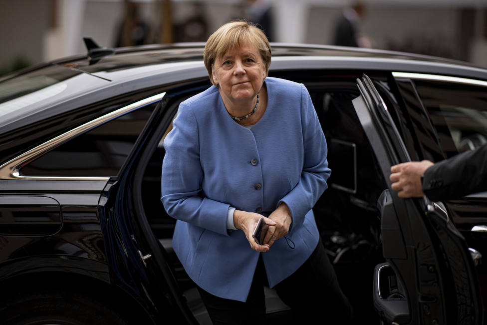 Merkel felicita a Scholz por el éxito electoral de los socialdemócratas