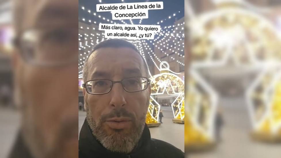 Un alcalde de Cádiz responde a las críticas de los vecinos por las luces de Navidad: Un BMW