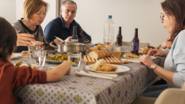 El error que cometes justo antes de comer y que puede afectar a tu salud: muy típico en España