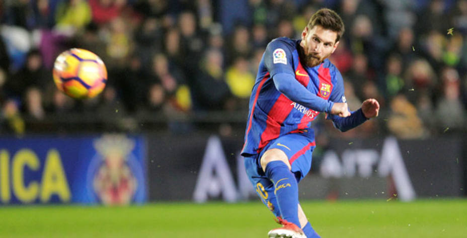 El Barcelona quiere renovar a Leo Messi como tarde en el mes de marzo. Reuters.