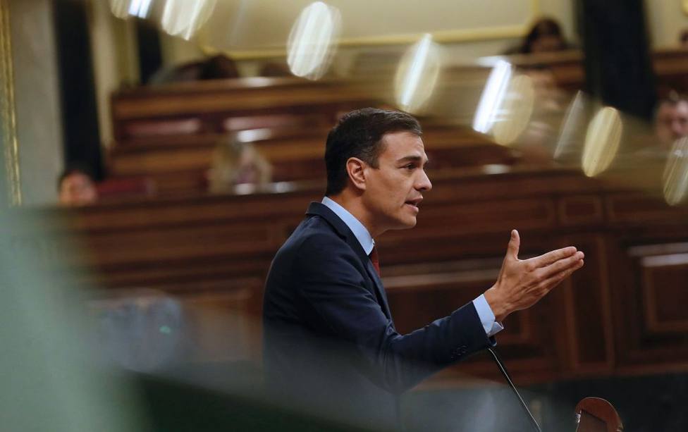 Juristas critican los decretos leyes de Sánchez por no ajustarse al texto constitucional