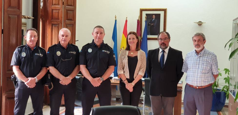 Felipe Mula toma posesión de su cargo como sargento de la Policía Local