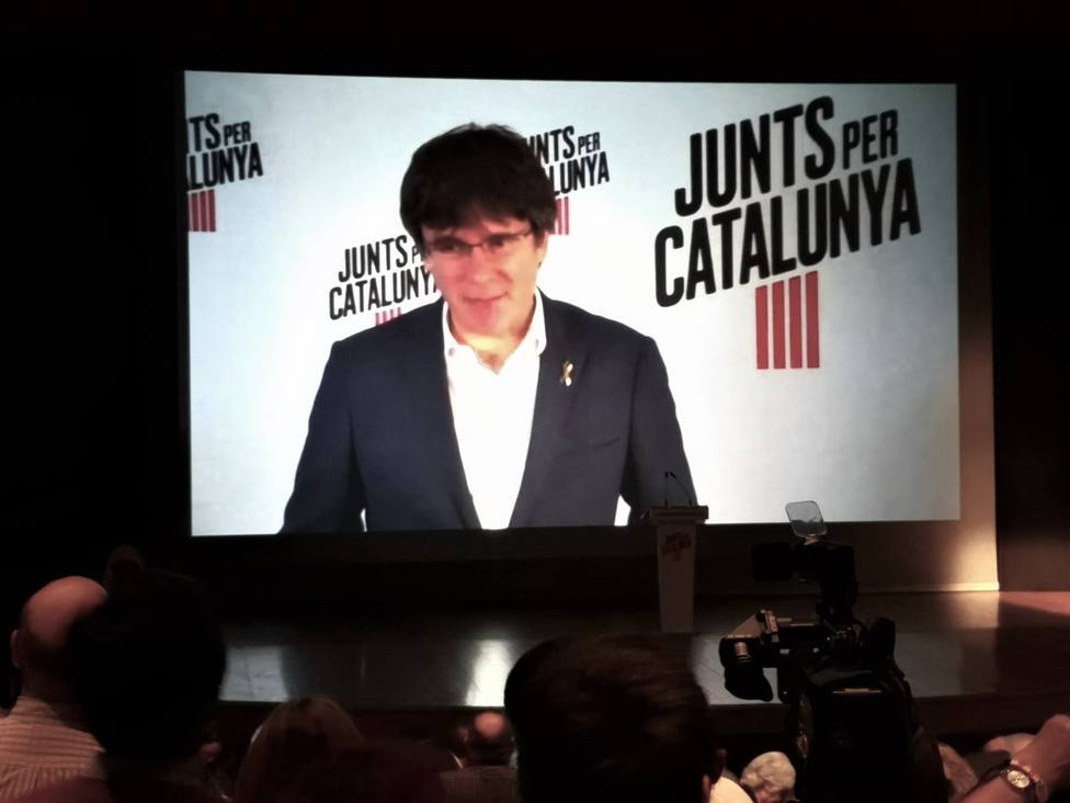 Puigdemont pide un gran gesto de país en Cataluña tras el 10N por la libertad y la absolución