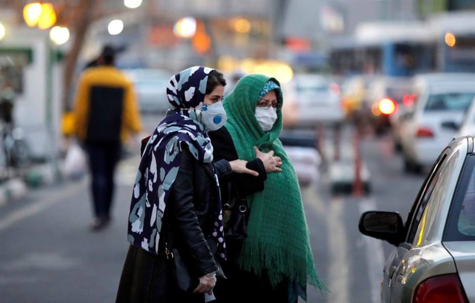 Las autoridades iraníes solo admiten 12 muertes, pero hay un diputado de Qom que denuncia 50