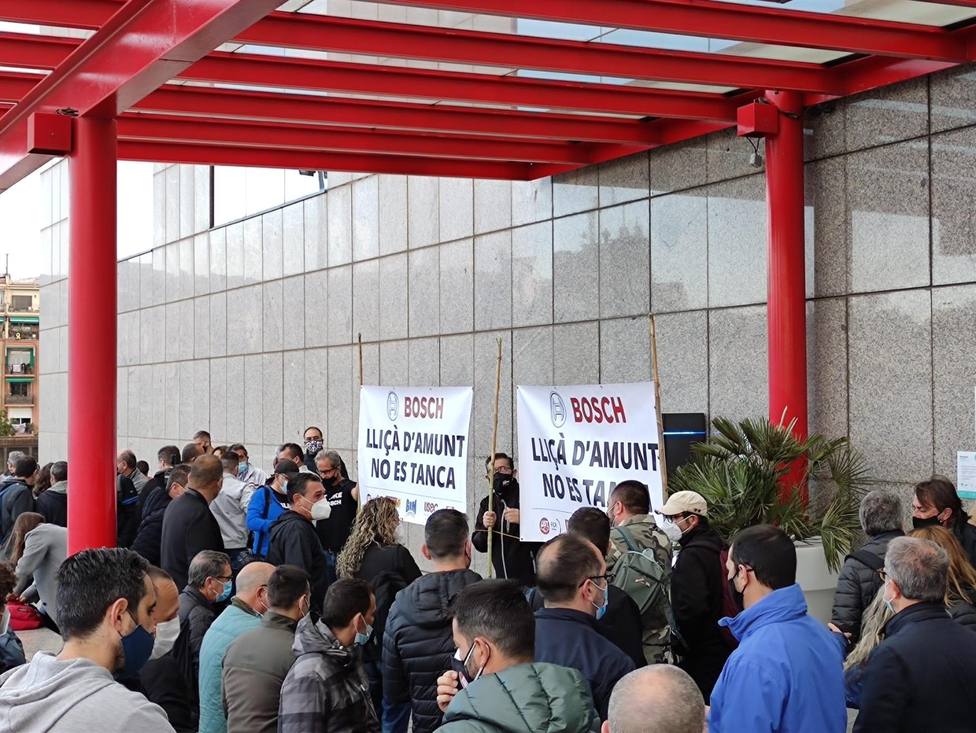Trabajadores de la planta de Bosch en Lliçà dAmunt se concentran en Barcelona - Europa Press