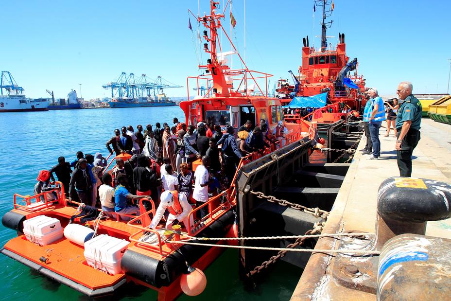 Llegan al puerto de Cartagena y Alicante dos nuevos grupos de inmigrante en pateras