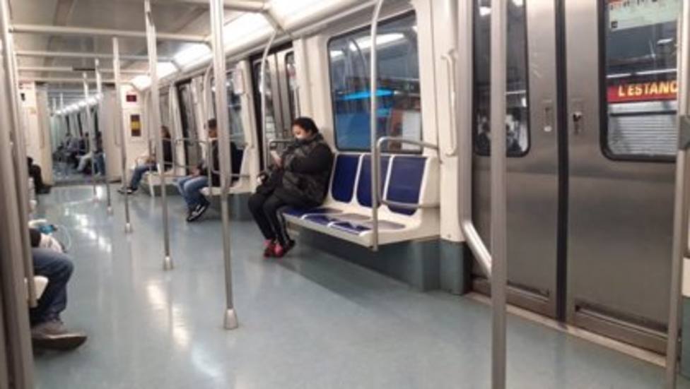 Coronavirus.- El Metro de Barcelona mantiene la reducciÃ³n de pasaje con un 86% menos este martes