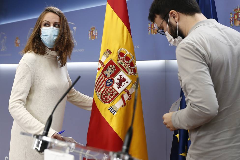 El gesto de aversión que la CUP ha protagonizado en el Congreso con la bandera de España