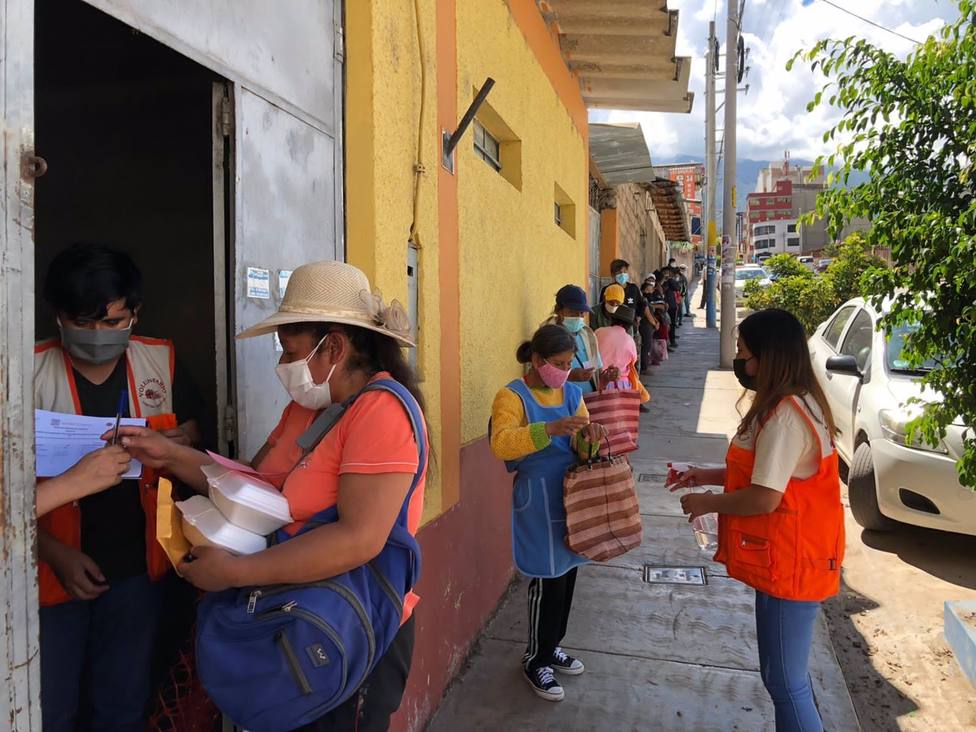 Madre Coraje y el Ayuntamiento de Córdoba colaboran en Perú con un comedor social