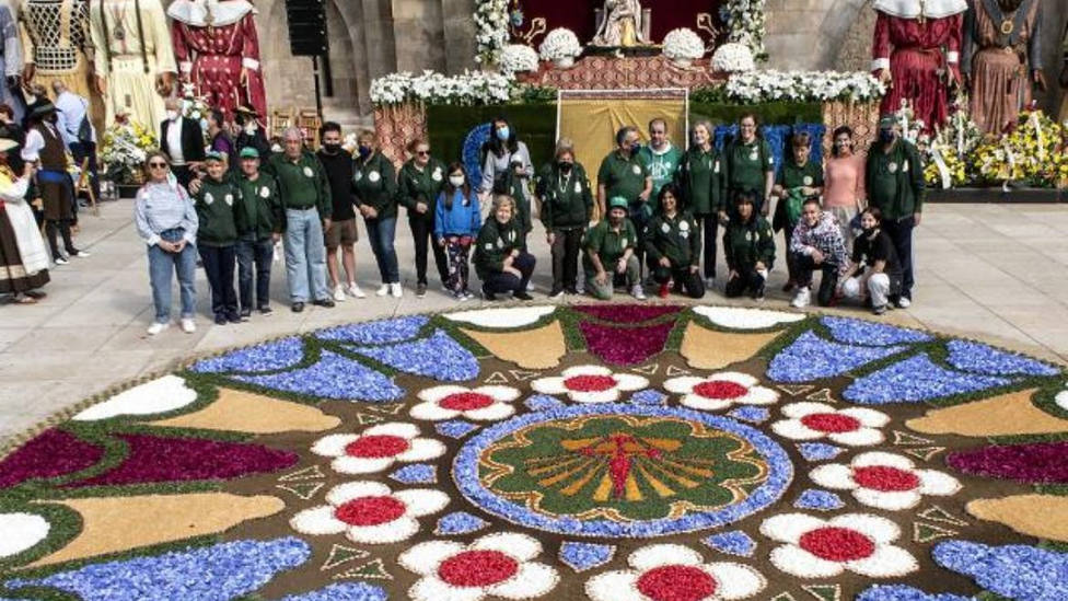 Los alfombristas de Ponteareas elaborarán la alfombra floral de la procesión del Cristo de la Victoria
