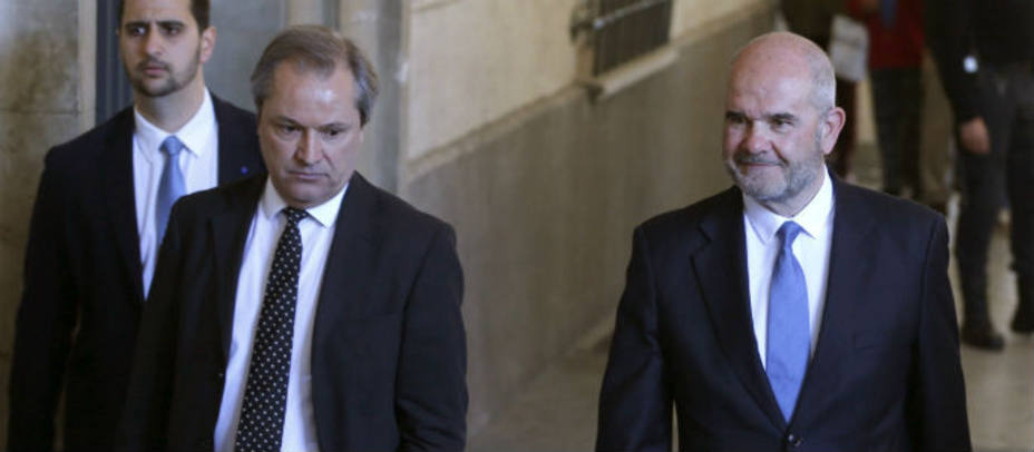 El expresidente de la Junta de Andalucía, Manuel Chaves a su llegada al juzgado. EFE