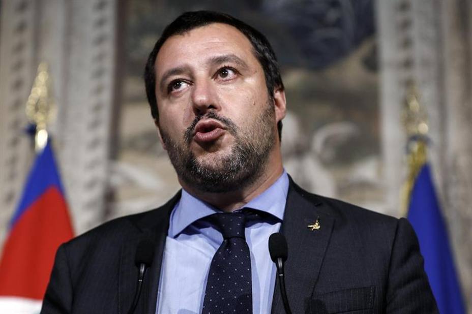 El programa del nuevo gobierno italiano prevé expulsiones masivas y subsidios de 750 euros