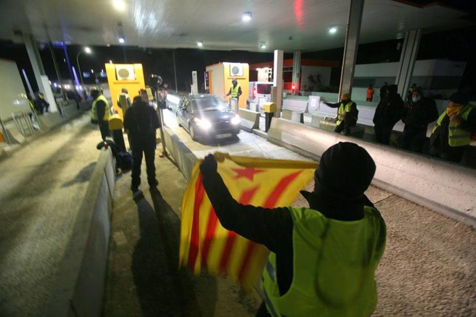 La ANC plantea para el 21-D colapsar Barcelona con coches y los CDR sugieren barricadas