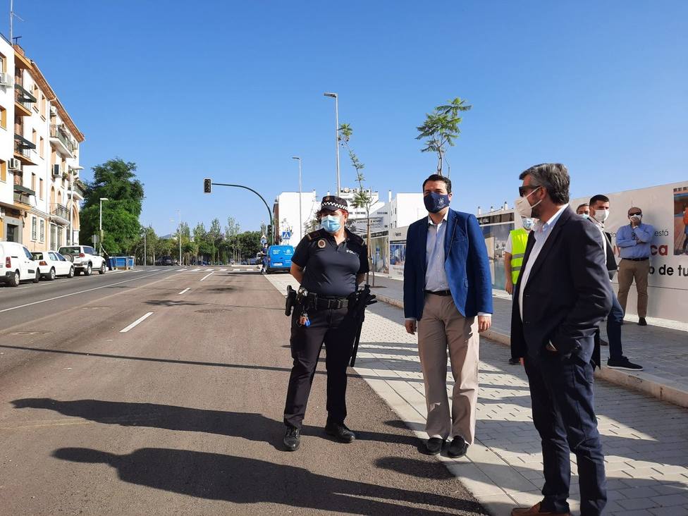El Ayuntamiento de Córdoba abre un nuevo vial que conecta Ollerías con la avenida de Almogávares